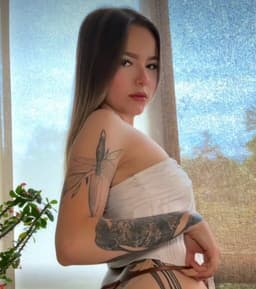 Ashley Madison's OnlyFans profile photo