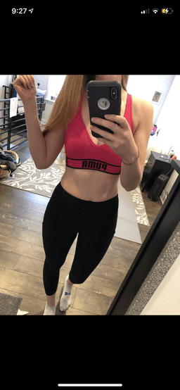 Nora's OnlyFans profile photo