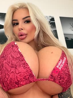 BIMBO BARBIE's OnlyFans profile photo