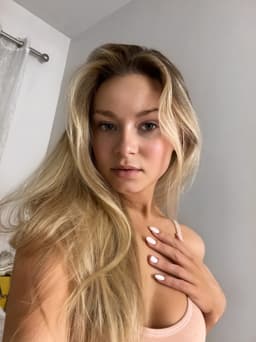 Honey's OnlyFans profile photo