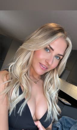 Ella's OnlyFans profile photo