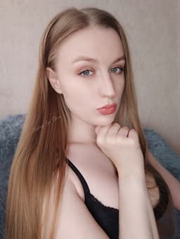Mistress Lisa Storm's OnlyFans profile photo